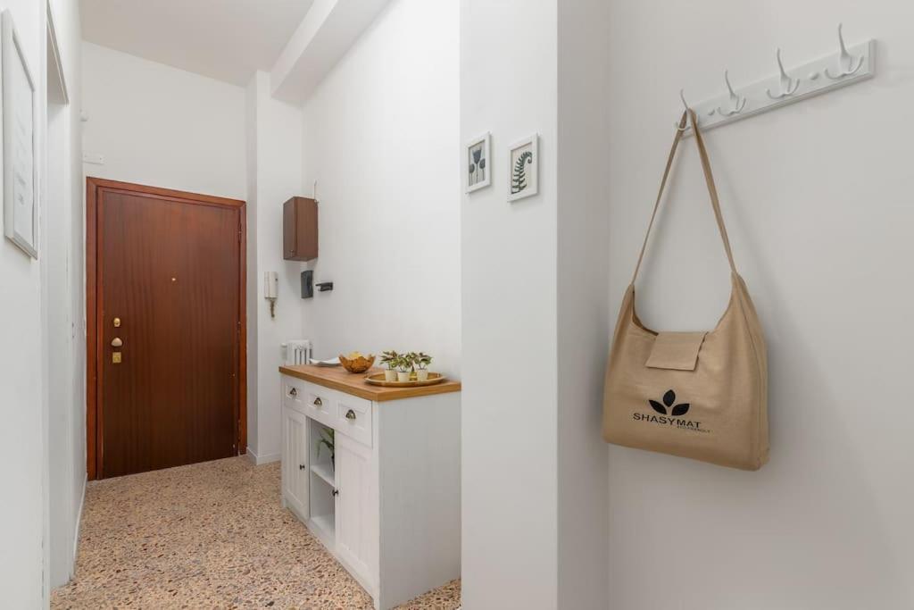 Monza Centro-Milano-Como,Suite Vicino Stazione Zewnętrze zdjęcie